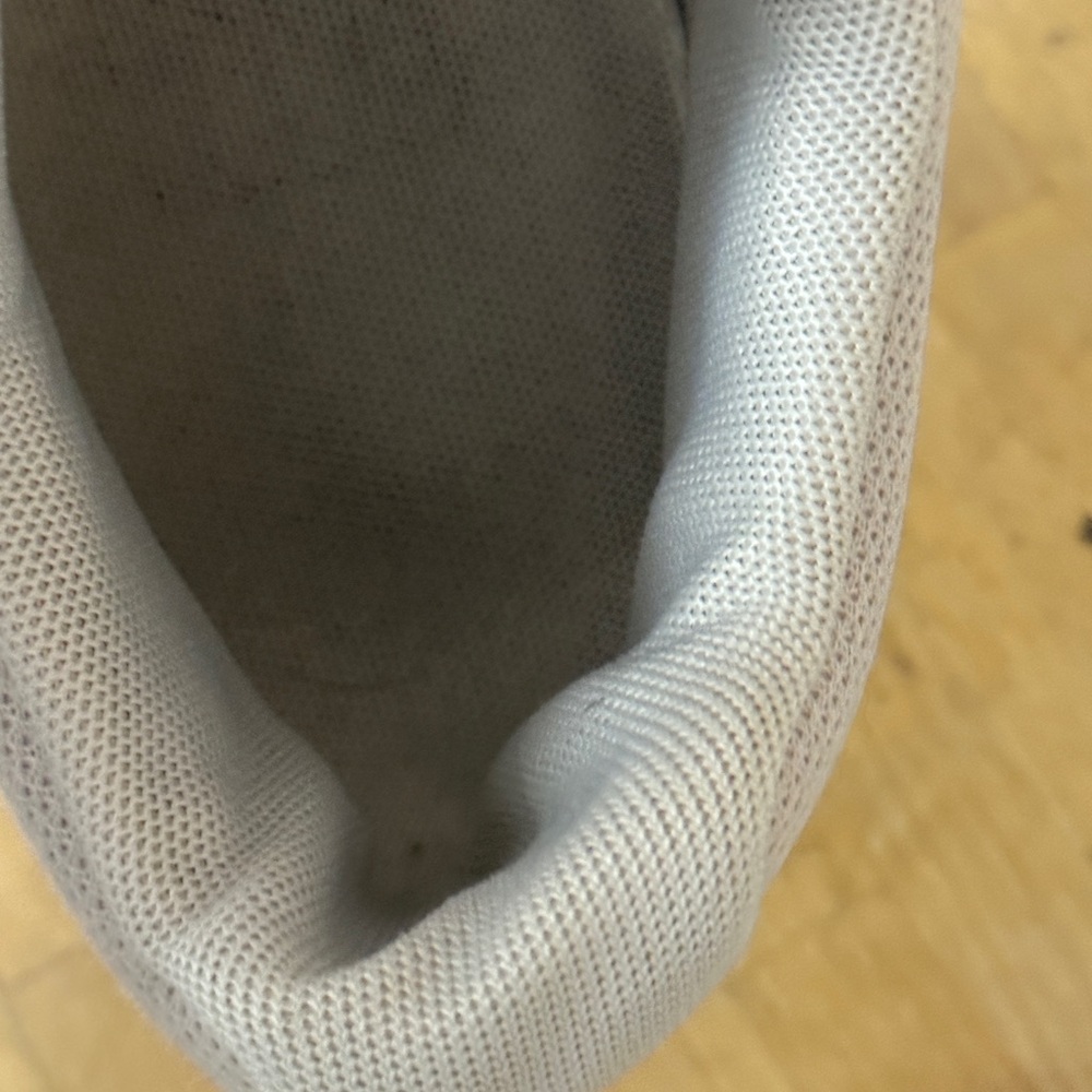 On Running White Athletic Shoes - Picture 7 of 12